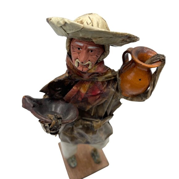 Vintage Mexican Paper Mache Folk Art Figure Of Man With Pottery On Wooden Base - Picture 10 of 16